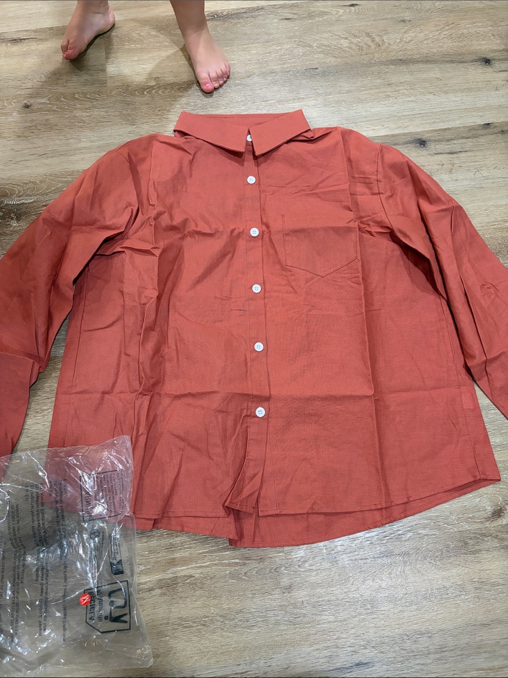 Women’s Rust Long-Sleeve Button-Down Shirt